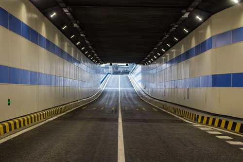 ���̰���