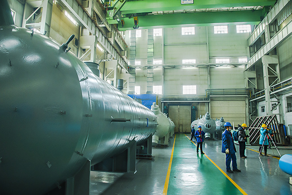 ���̰���